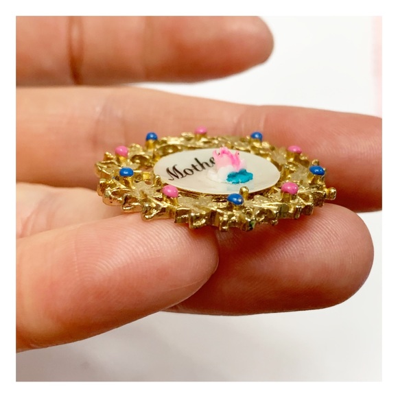 Vintage MCM mother of pearl “mother” pink blue gold round brooch pin - Picture 5 of 7